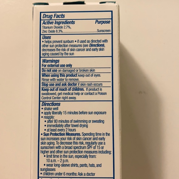 Coola Organic Mineral Face Sunscreen SPF 30 - Picture 4 of 8